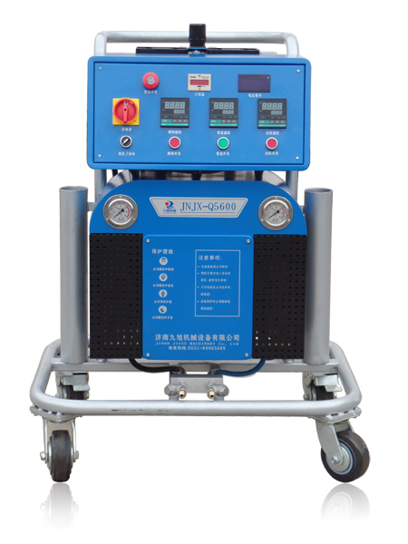 聚脲噴涂機Q5600型 臥式除鹽水箱聚脲防腐(圖1) Q5600型廣東聚脲噴涂機