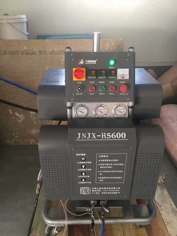 彩鋼瓦房頂防腐處理聚脲噴涂 小型聚脲噴涂機(圖2) H5600彩鋼瓦房頂防腐處理聚脲噴涂機